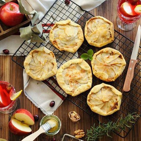 Skinny Mini Apple Galettes Recipe The Feedfeed