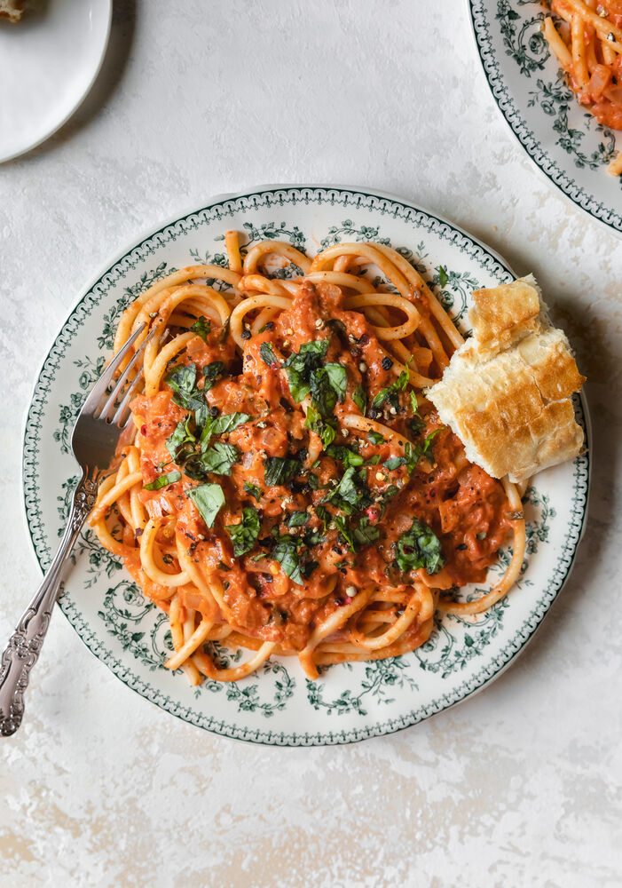 Bucatini With Spicy Vodka Sauce Recipe The Feedfeed