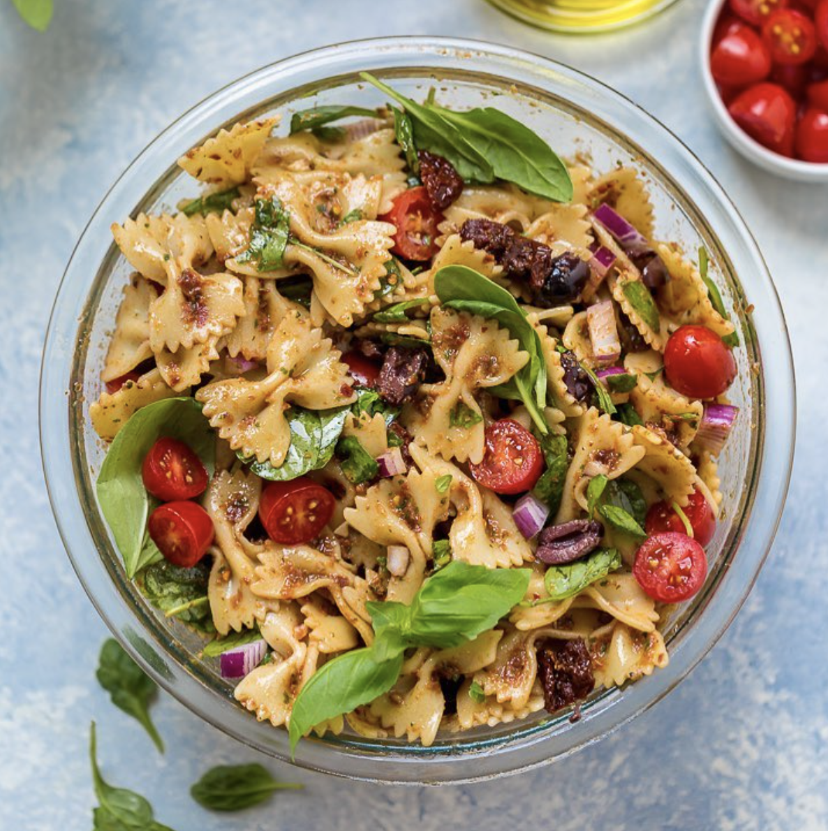 feta pasta,fetacheese red wine pasta with pine nuts, feta, and parsley
