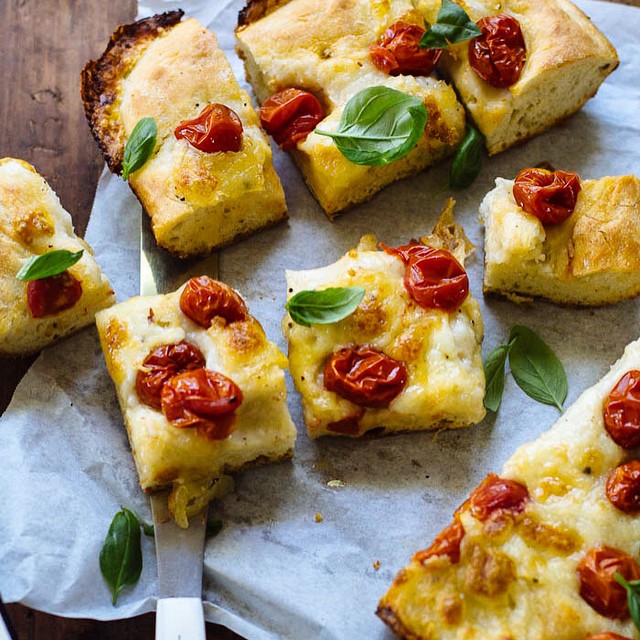 No-knead Tomato Basil Focaccia Bread by theclevercarrot | Quick & Easy ...