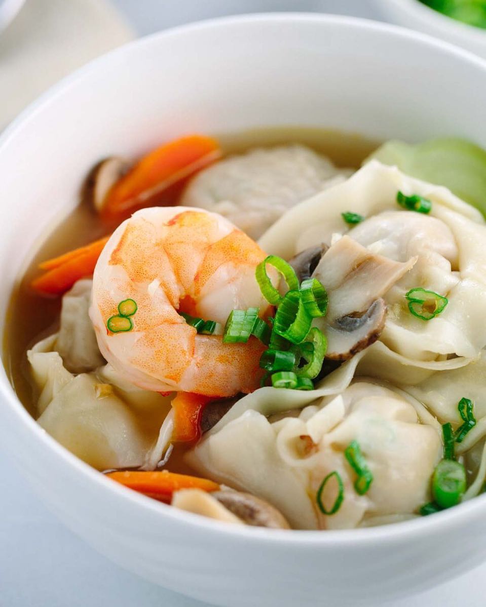 Homemade Wonton Soup (with Video Step-by-Step!) - Kirbie's Cravings