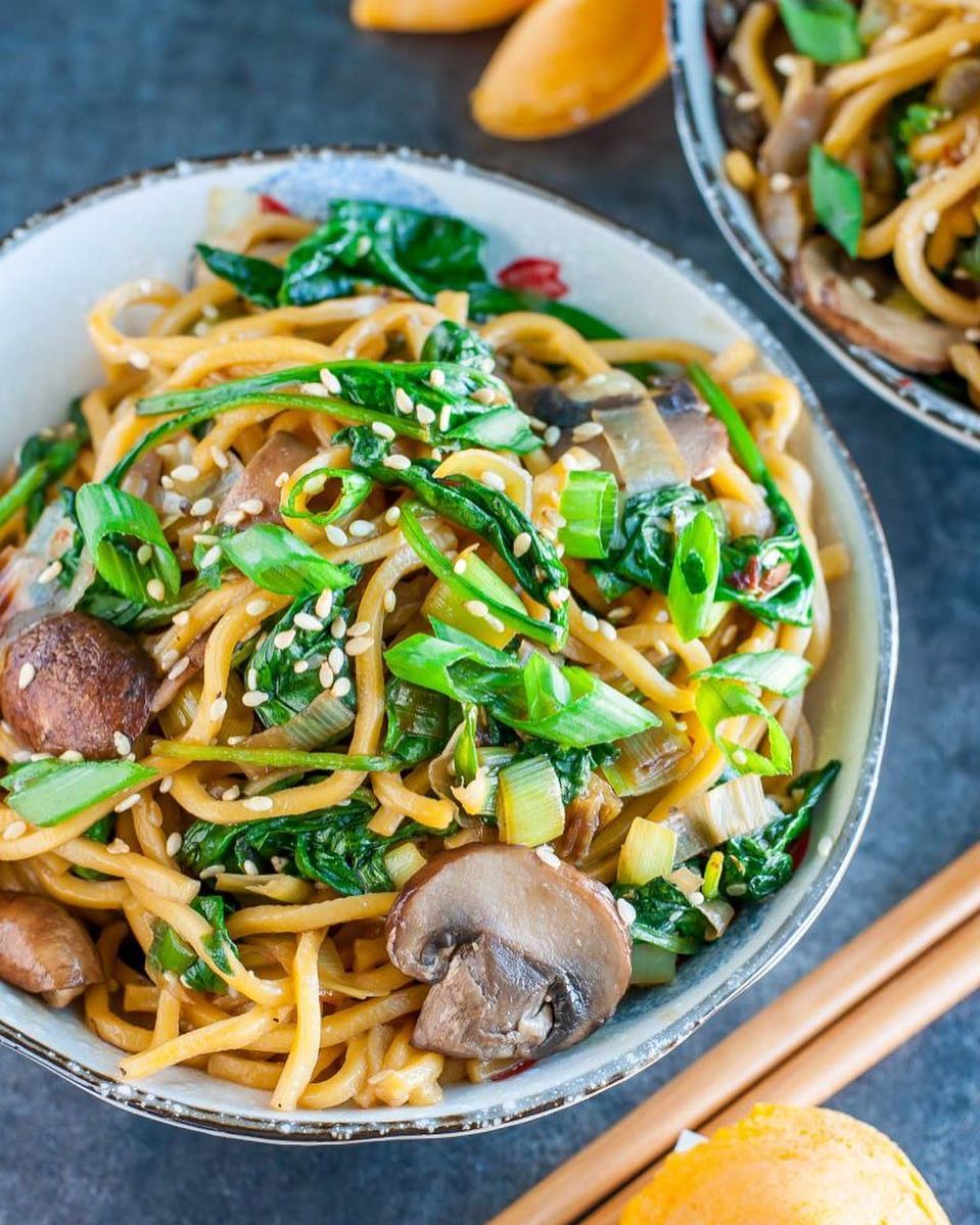Veggie Noodle Bowl by peasandcrayons | Quick & Easy Recipe | The Feedfeed