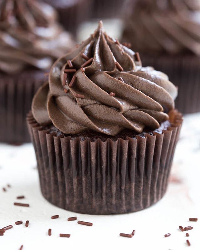 Spicy Flourless Chocolate Cupcakes by spoonfulflavor Quick & Easy