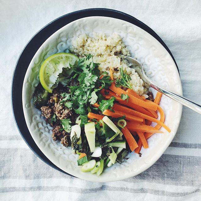 Banh Mi Beef & Quinoa Bowls With Pickled Carrots & Jalapeno by ...