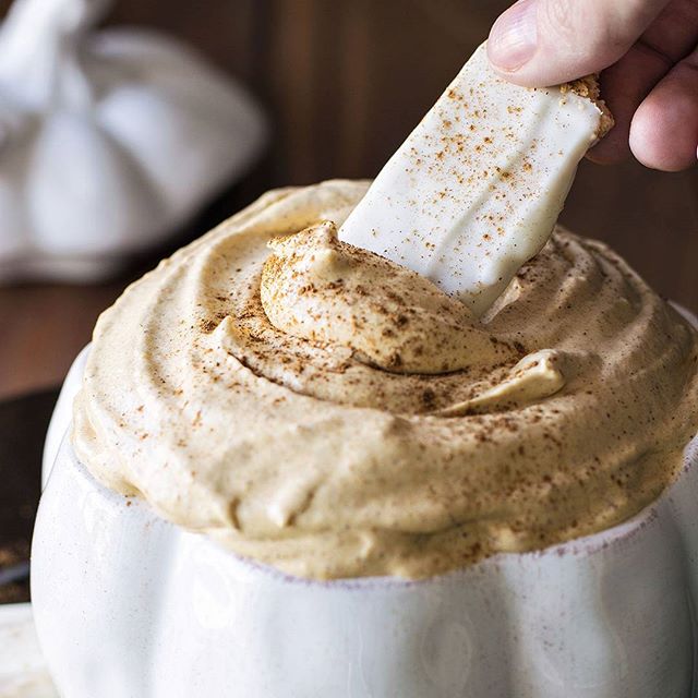 Spiced Pumpkin Cheesecake Dip With White Chocolate Covered Graham