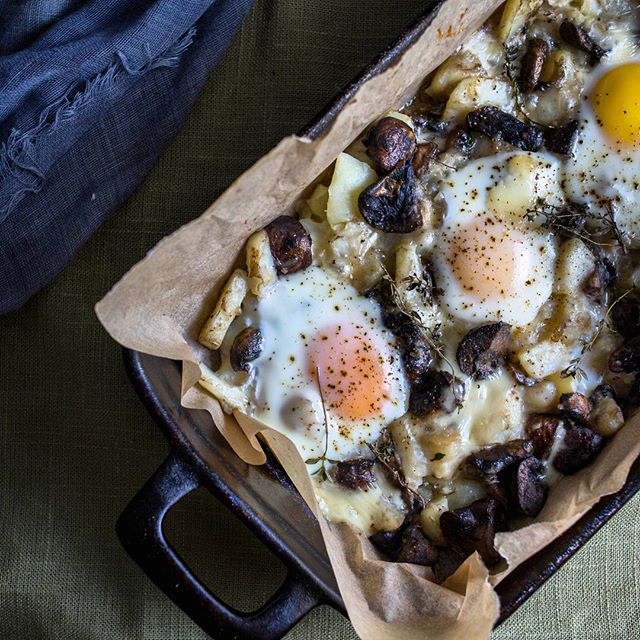 Baked Eggs With With Potatoes, Mushrooms, Garlic, Thyme & Cheddar