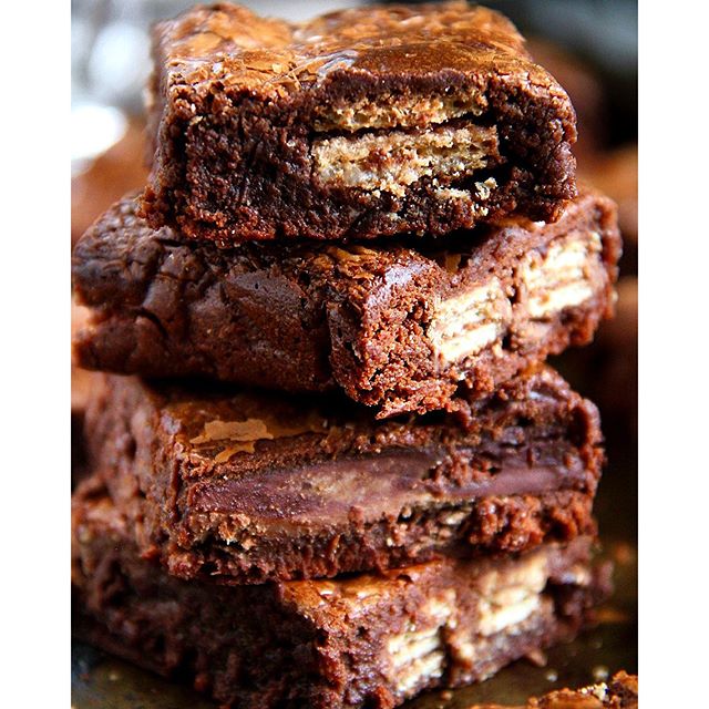 Flourless Brownies With Candy Bar Filling by runwithspoons Quick