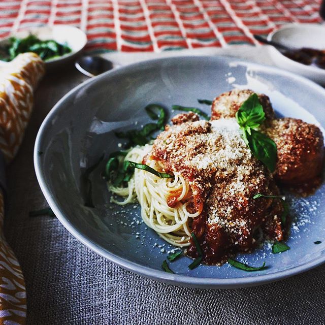 Sunday Gravy With Meatballs recipe