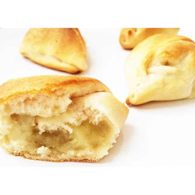 Garlic Mashed Potato Stuffed Crescent Rolls The Feedfeed