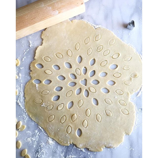 Leaf Cutout Pie Crust by livingminnaly | Quick & Easy Recipe | The Feedfeed
