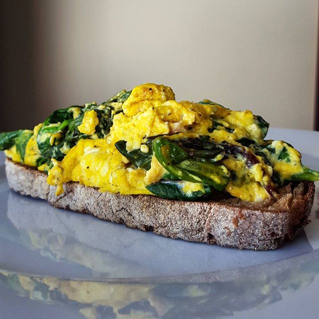 Almond Milk And Spinach Scrambled Eggs By Feastinginphilly Quick Easy Recipe The Feedfeed