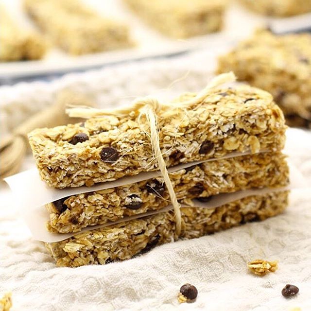 Vanilla And Almond Butter Protein Granola Bars The Feedfeed