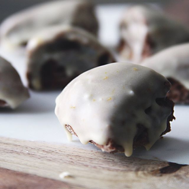 Orange Glazed Chocolate Scones by dailyciabatta Quick & Easy Recipe