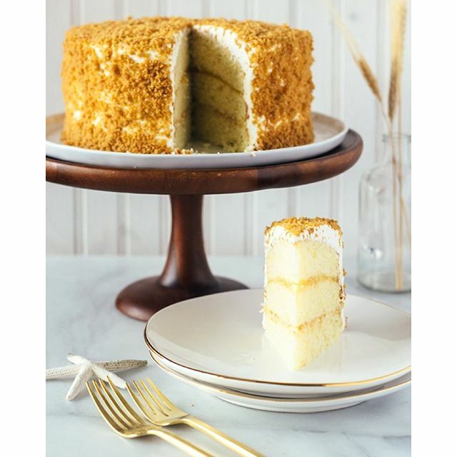 LEMON CRUNCH CAKE- Recipe at the End! #fyp #foryou #foryoupage #fory... |  Desserts | TikTok