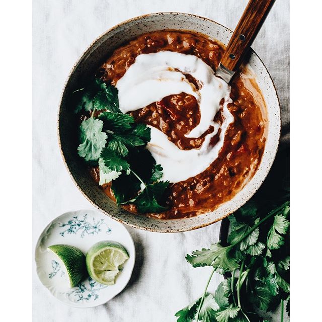 Smoky Quinoa Chili With Black Beans, Pinto Beans And Masa Harina by sasha.swerdloff Quick