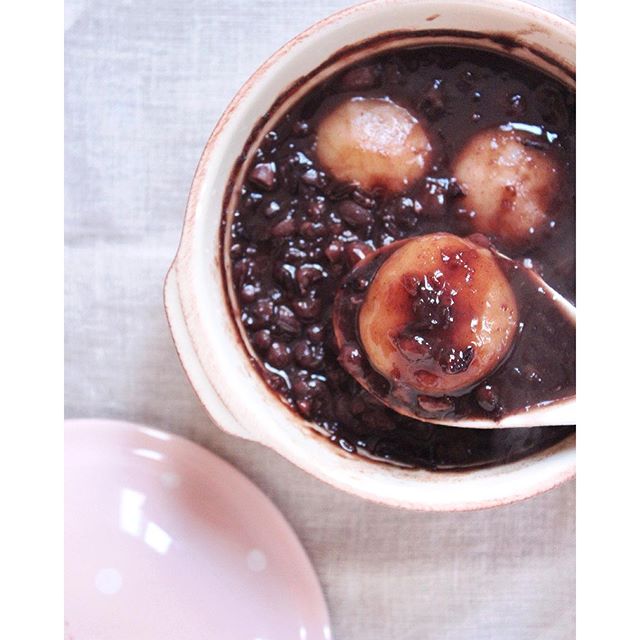 Sugar-free Red Bean Sticky Black Rice Balls Recipe | The Feedfeed