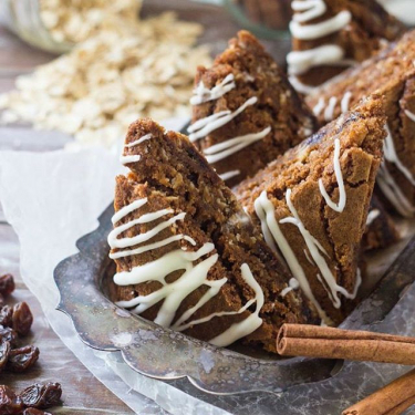 vanilla bean glazed oatmeal and raisin blondies