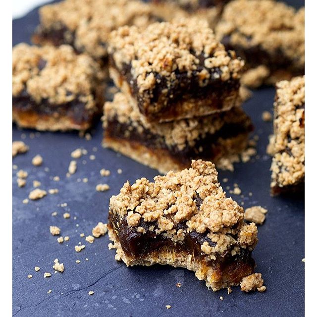 Oat Crumble Date Squares Recipe The Feedfeed