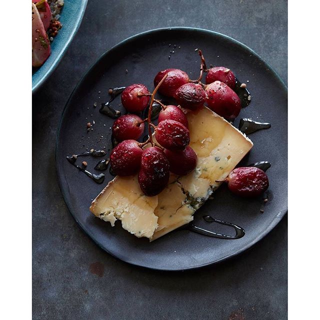 Roasted Grape With Cheese recipe