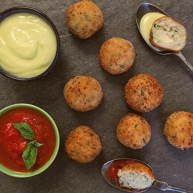 Arancini With Pomodoro And Garlic Aioli Sauce Recipe The Feedfeed