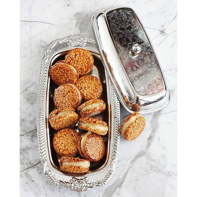 Sesame Sandwich Cookies With Halva Cream by the_cookie_fairy Quick