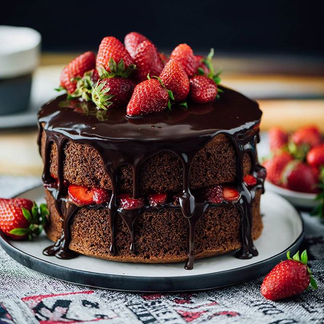 Glazed Strawberry Chocolate Cake by zerrin_giverecipe | Quick & Easy ...