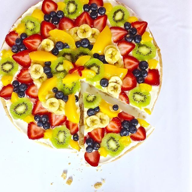 Summer Fruit Pizza By Lindsayannbakes Quick And Easy Recipe The Feedfeed 3608