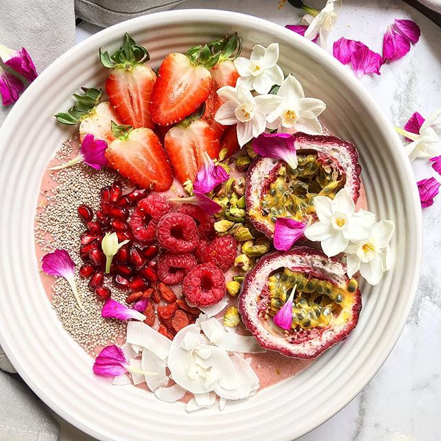 Strawberry And Chia Seed Smoothie Bowl Recipe The Feedfeed