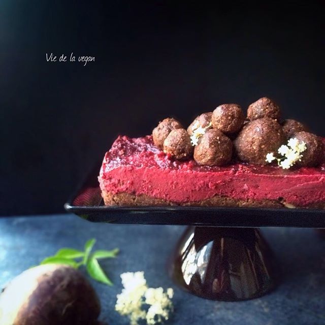 Easy Chocolate Cake Recipe/Moist Chocolate Cake Recipe/How to make Moist  chocolate cake - YouTube