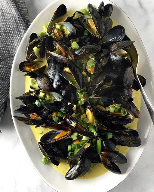 Saffron Mussels by nocrumbsleft Quick & Easy Recipe The Feedfeed