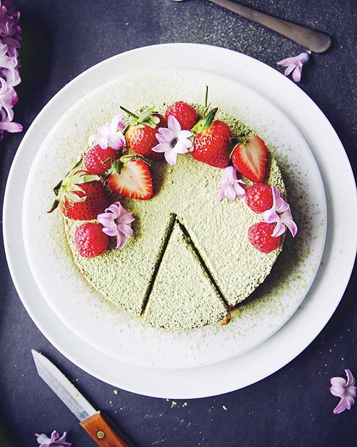 Chocolate mouse and Matcha mousse wedding cake | Instagram