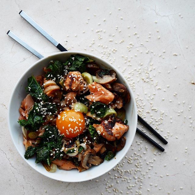 Salmon And Veggie Bowl With Egg Yolk by laras.kitchen Quick & Easy