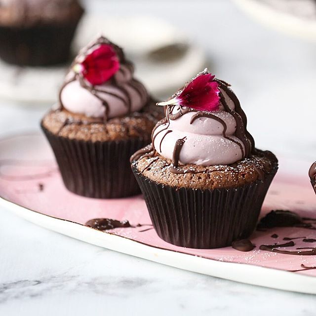 Chocolate Cupcakes With Raspberry Swiss Meringue Buttercream Recipe The Feedfeed 