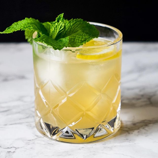 Whiskey Smash Cocktail Recipe