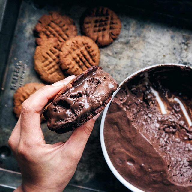 Aquafaba Chocolate Mousse And Peanut Butter Cookie Sandwiches By Thesunshineeatery Quick Easy Recipe The Feedfeed