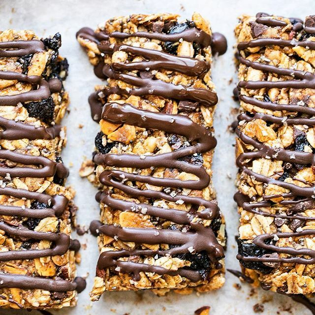 Dried Cherry, Almond, Chocolate Chip Granola Bars (gluten Free & Vegan) by  bakeritablog, Quick & Easy Recipe