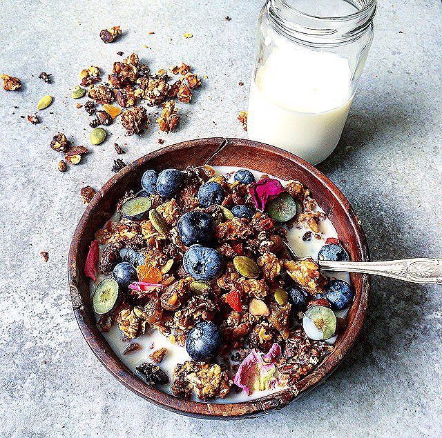 Homemade Crunchy Apricot Granola With Fresh And Dried Apricots by healthy_belly Quick & Easy