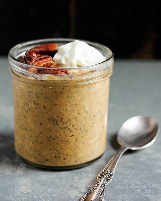 Pumpkin Pie Overnight Oats with Chia