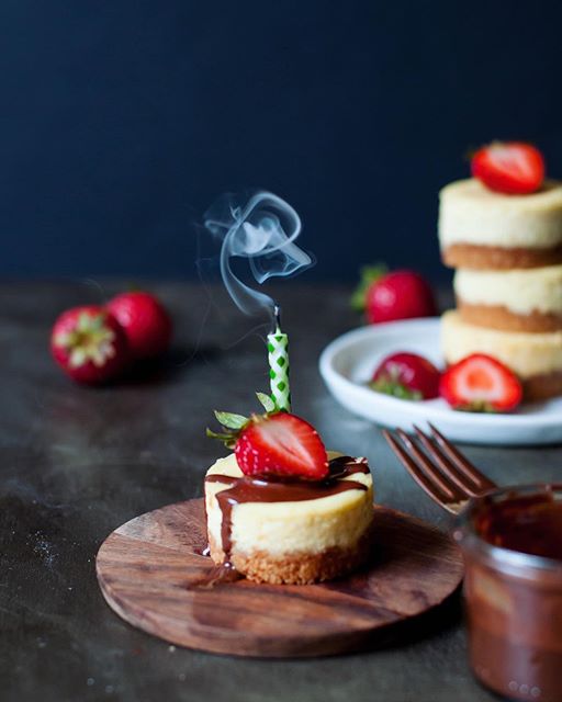 Baby Vanilla Cheesecakes With Almond Flour Crust by saltnpepperhere Quick & Easy Recipe The