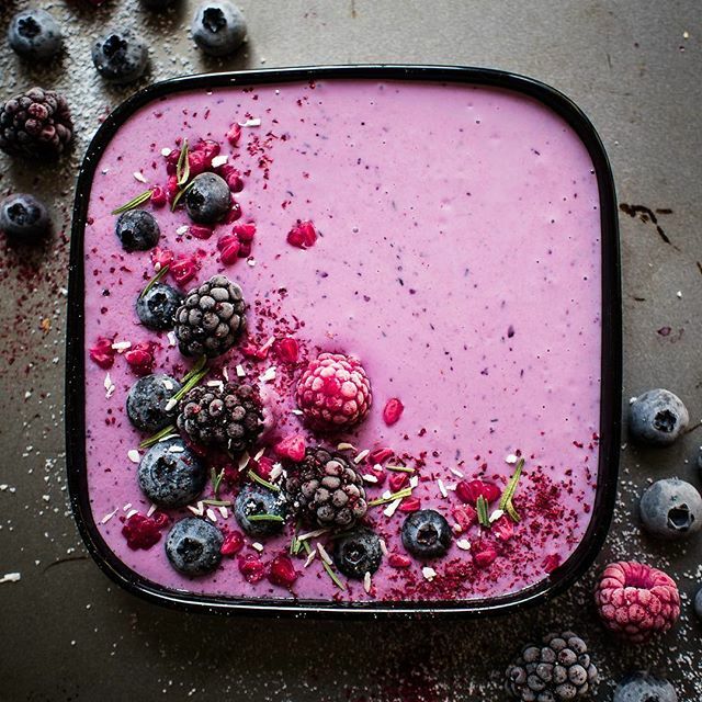 Mixed Berry Smoothie Bowl by putyourheartinit | Quick & Easy Recipe | The  Feedfeed
