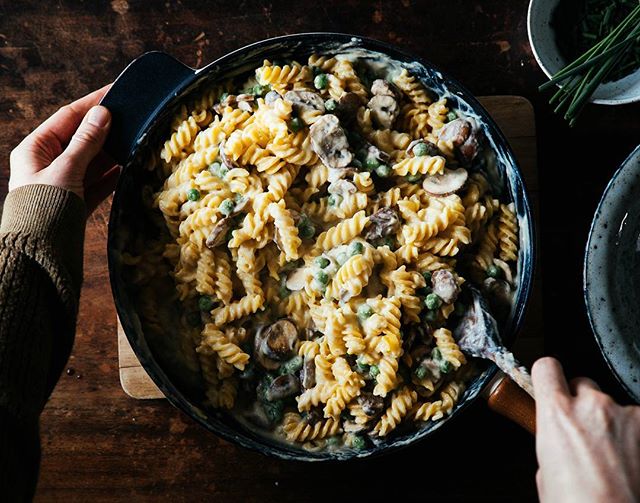 Cauliflower Alfredo Pasta With Peas And Mushrooms Recipe The Feedfeed