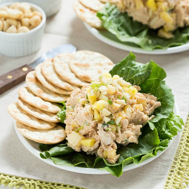 Hawaiian Chicken Salad With Pineapple, Paprika & Greek Yogurt Recipe