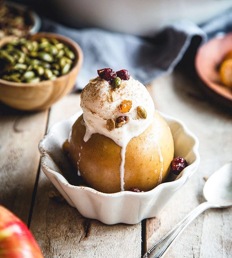 Baked Apples Filled With Oats, Dried Fruit & Nuts by butterlustkatie Quick & Easy Recipe The