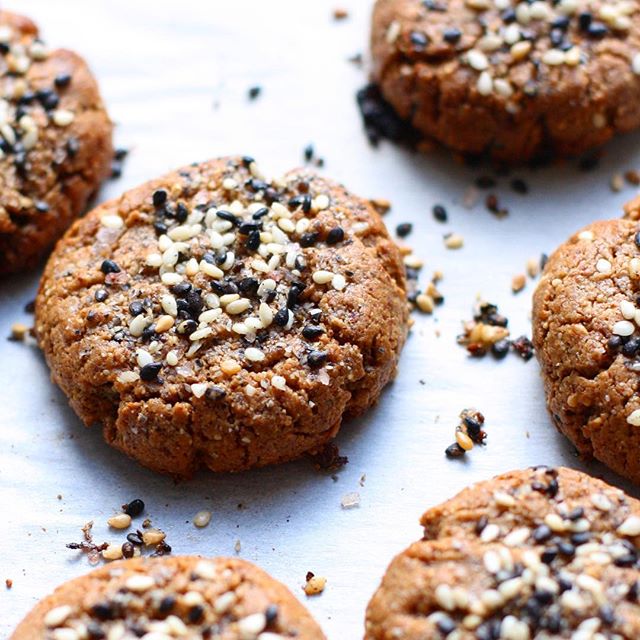 Flourless Almond Butter Cookies recipe by n a n c y ? The Feedfeed