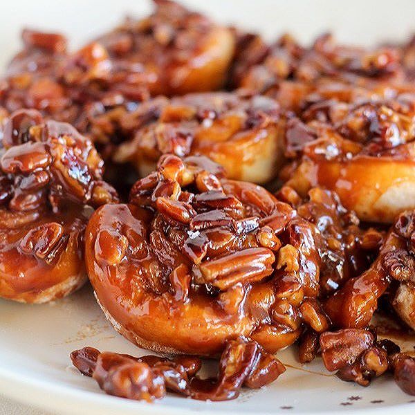 Easy Crescent Roll Pecan Sticky Buns recipe by Allison