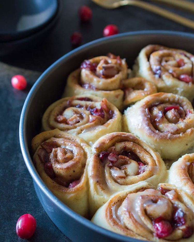 Apple Cranberry Cinnamon Buns With Vanilla Glaze Recipe | The Feedfeed