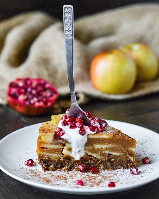 Tarte Crua de Dióspiro  Raw Persimmon Pie – Arquetípico Cozinha Inusitada