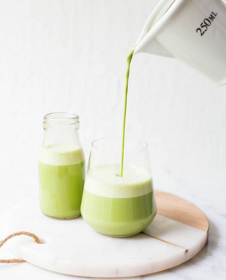 Quick & Easy Iced Matcha Latte - Oh, How Civilized