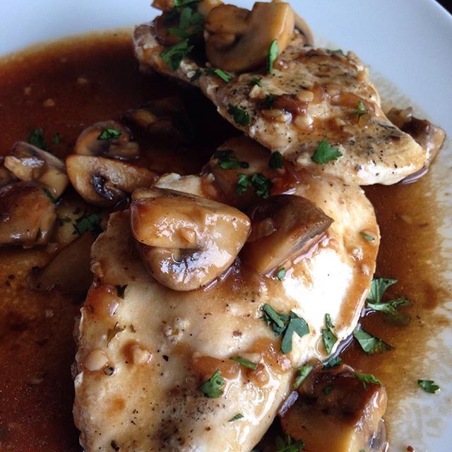 Chicken Marsala With Mushrooms by windycitydinnerfairy | Quick & Easy