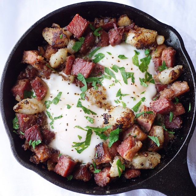 Corned Beef Hash With Eggs By Brokeandcooking Quick And Easy Recipe The Feedfeed 